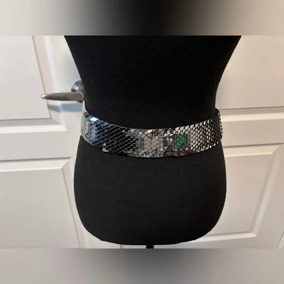 Vintage  | Metal Stretchy Belt with Flower Belt Buckle | OS - Picture 3 of 6